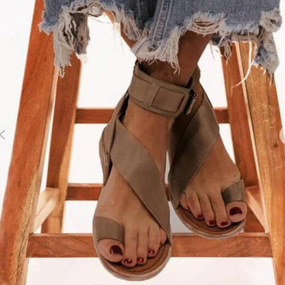 Roman Sandals Women 2024 Summer New Light Flat Sandals Open Toe Soft Sole Beach Shoes for Women Cover Heel Flip Flops Large Size