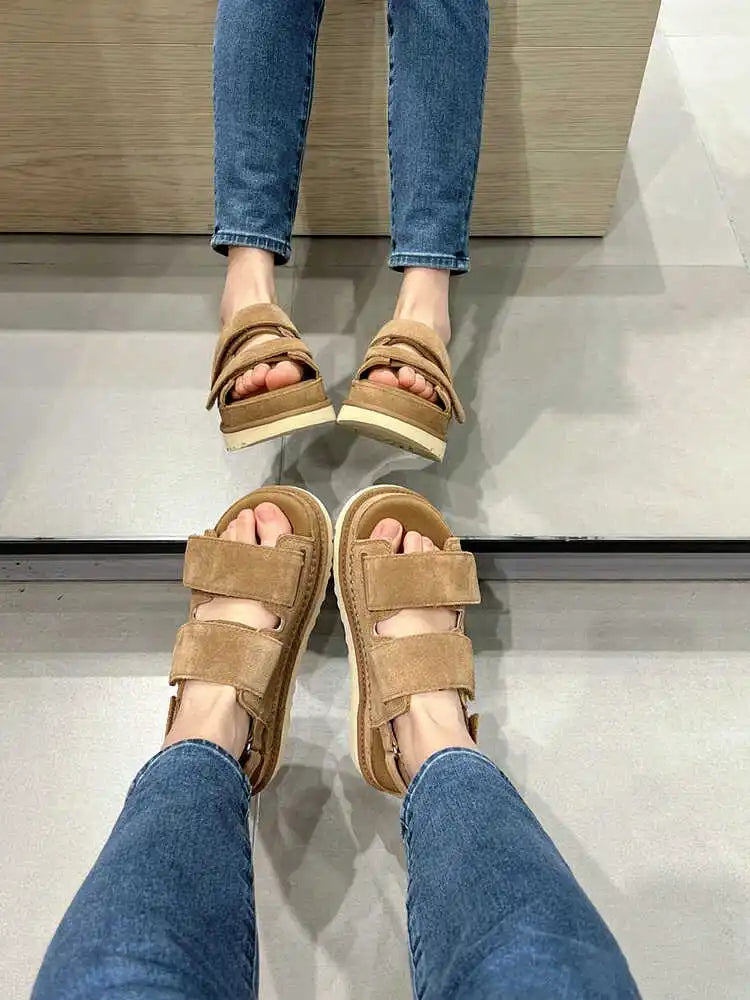 Sandales à plateforme en cuir véritable pour femmes, chaussures de plage romaines à bout ouvert et rehaussantes, nouvelle collection printemps et été 2024